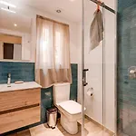 Apt-prime Location 3bed By Homely * Слима