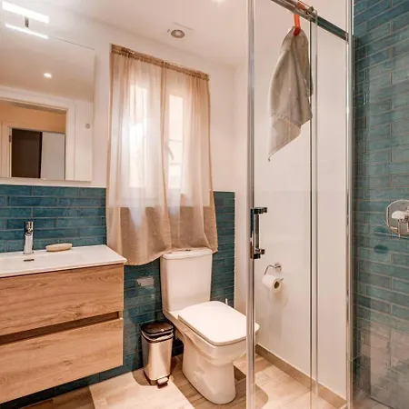 Apt-prime Location 3bed By Homely * Слима