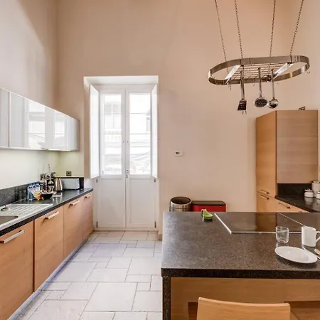 Apt-prime Location 3bed By Homely Apartment Sliema