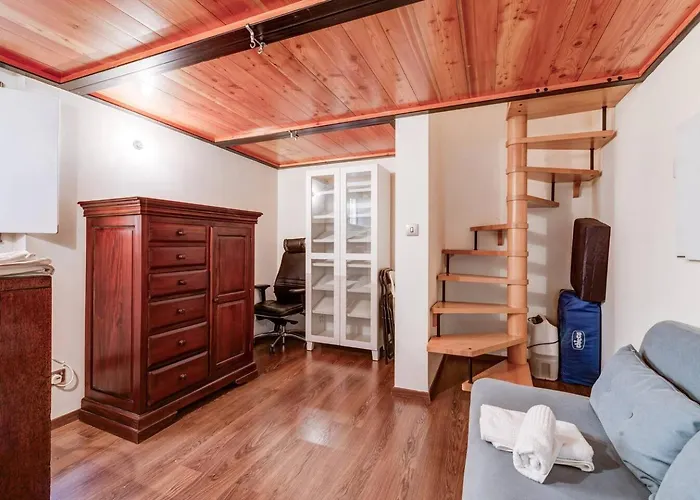 Appartamento Apt-prime Location 3bed By Homely